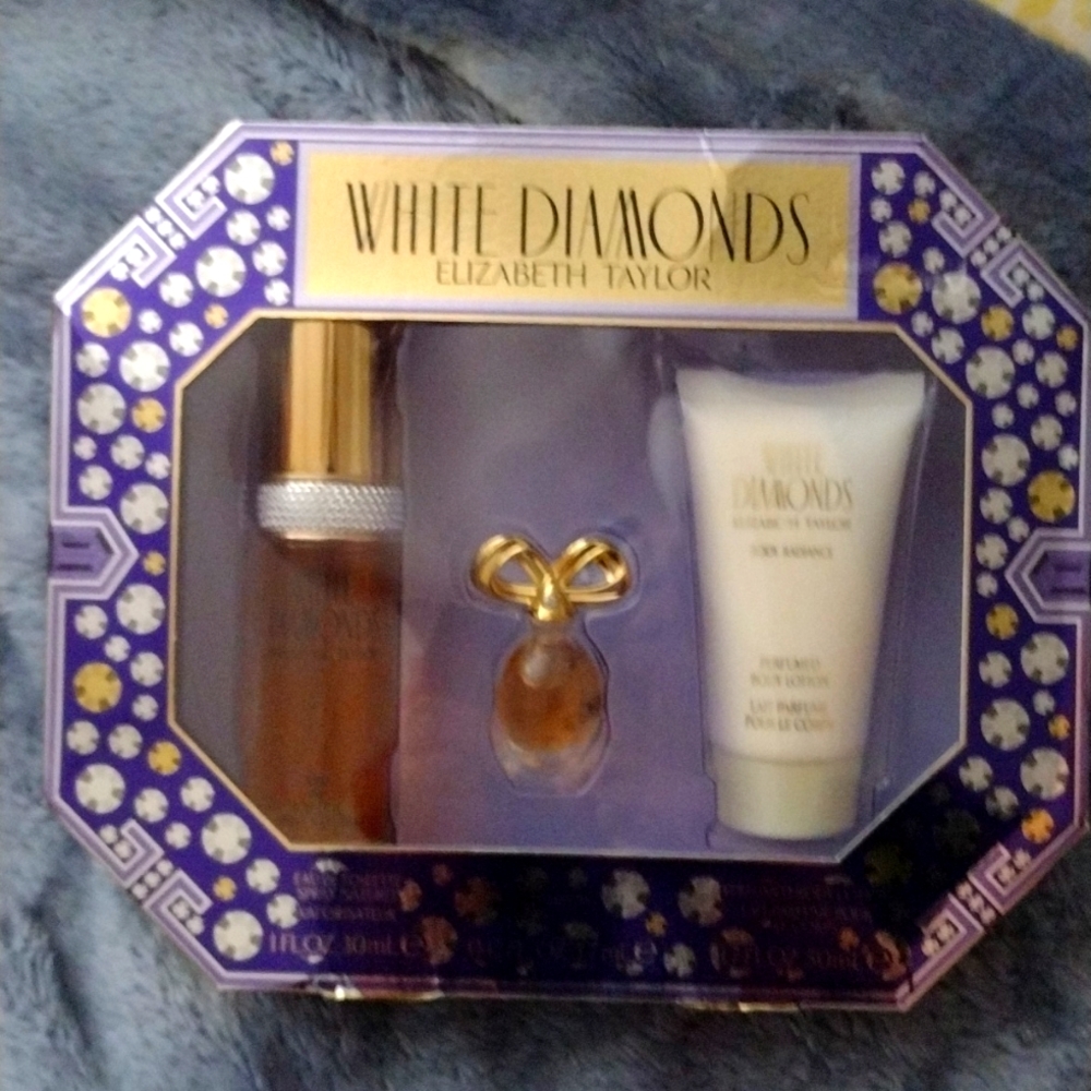 White Diamonds purfume